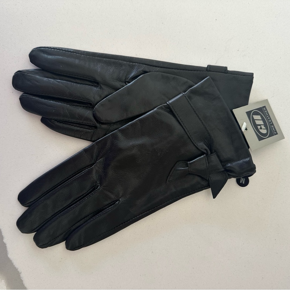 GII Black Fine Leather Gloves Women’s medium